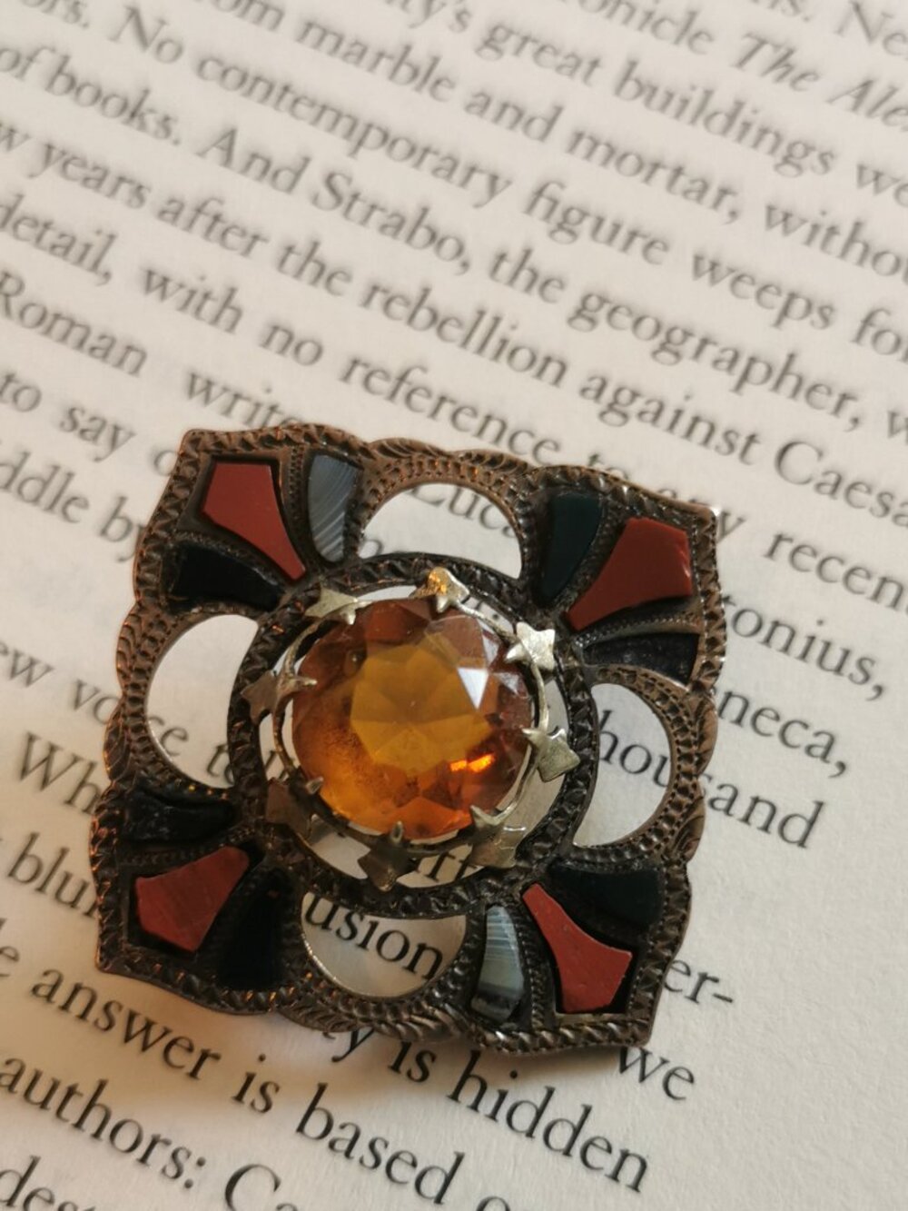 Vintage Scottish Agate Square Pin Brooch Celtic Orange Warm Tones Unsigned